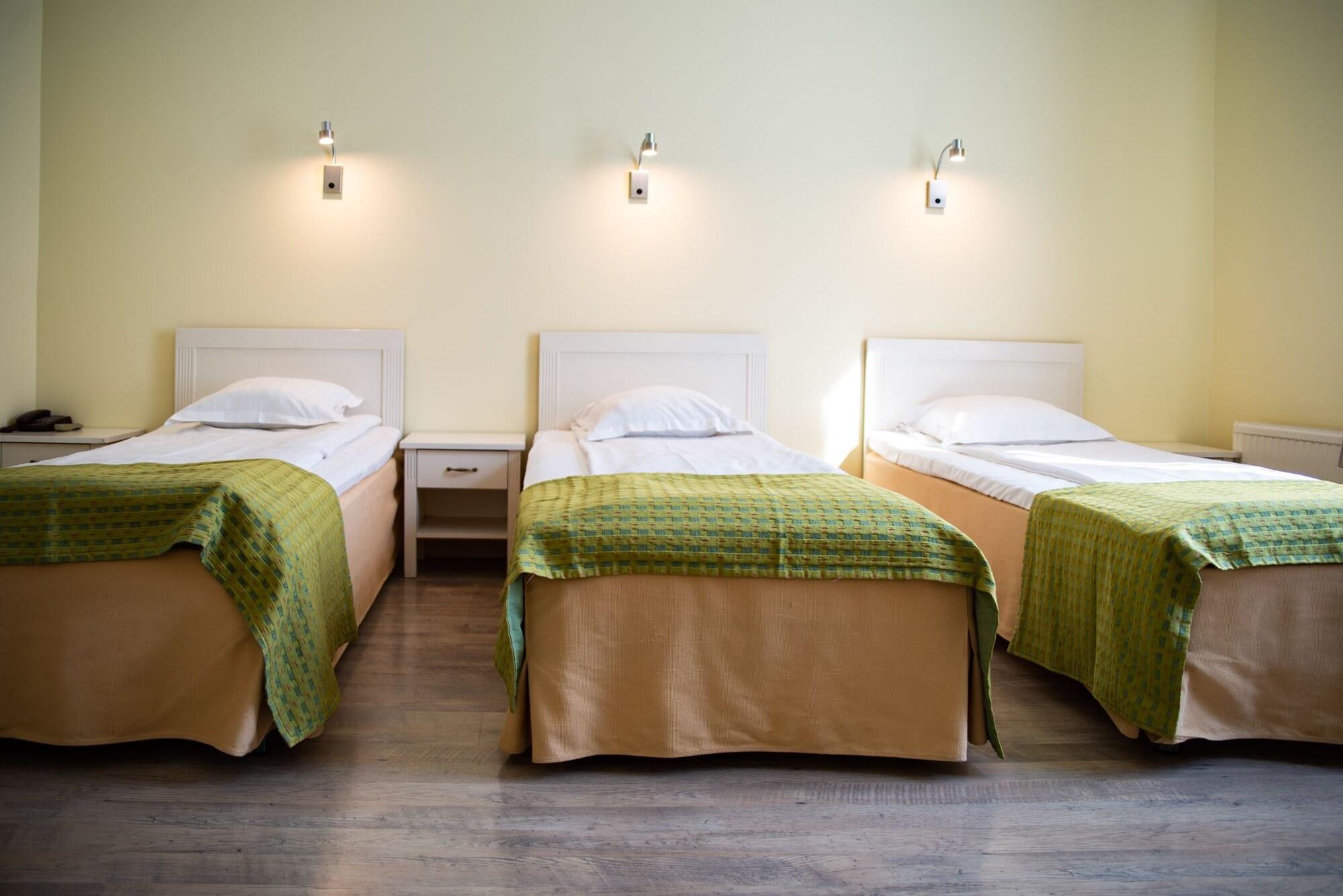 Hotelli Economy